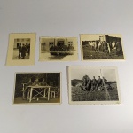 S07 - LOTE COM 5 FOTOS DE MILITARES ALEMÃES - 5 FOTOGRAFIAS DE MILITARES ALEMÃES EM DIFERENTES SITUAÇÕES, ORIGINAIS DE ÉPOCA. A MAIOR MEDE 11X8,5CM E A MENOR MEDE 6X8CM. ALGUMAS DATADAS ATRÁS. EXCELENTE ESTADO DE CONSERVAÇÃO.