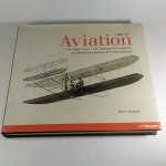 LIVRO AVIATION - Getty Images de Peter Almond. Edição de 2007. Capa dura repleto de imagens de Aviões dos primórdios da aviação. Pesa 2.115 Gramas. Referência Ebay: https://www.ebay.co.uk/itm/161482742108