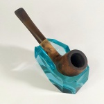 S16 - CACHIMBO RETO COMOY´S TRIDENT, FABRICADO NA INGLATERRA, BOM ESTADO, USADO. Atenção: O SUPORTE NÃO ACOMPANHA O LOTE.