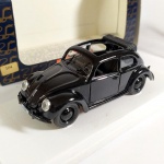 FUSCA - VOLKSWAGEN STANDARD LIMOUSINE - cor preta, conversível, ano 1939 - marca RIO fabricado na Itália, no blister e embalagem originais. Escala 1:43. Modelo de colecionador em metal com peças plásticas. Referência 104