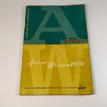 MANUAL DO PROPRIETÁRIO do AERO WILLYS 2600 de 1963. Apresenta manuscritos em algumas páginas. Apresenta marcas do tempo.