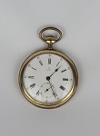 Relógio de bolso OMEGA, mecânico, em plaque de ouro com 2 tampas e mostrador esmaltado. Funcionando, porém sem garantia futura. Tamanho: 46 mm