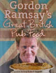 LIVRO - GREAT BRITISH PUB FOOD, Gordon Ramsay's  -  Livro de capa dura, ricamente ilustrado,  256 páginas, idioma ingles, com receitas descomplicadas e inspiradoras e bem construídas do chefe mais popular da TV, Gordon Ramsay. Bem conservado.