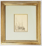 ELISEU VISCONTI  PAISAGEM COM PONTE  (EX COLEÇÃO LUCIANO TADINI)  TECNICA CRAYON. ASSINADO CANTO INFERIOR ESQUERDO. PROVAVELMENTE PAISAGEM FRANCESA. PRIMEIRA DÉCADA DO SEC. XX. 15 X 11 CM  (SEM CONSIDRAR O TAMANHO DA MOLDURA) COM A MOLDURA TEM 39 X 34 CMNOTA: Eliseu dAngelo Visconti nasceu em 30 de julho de 1866, na Vila de Santa Catarina, Comuna de Giffoni Valle Piana, Província de Salerno, Itália. Filho de Gabriel dAngelo e de Christina Visconti, teria imigrado para o Brasil com um ano de idade. Uma carta de próprio punho, encaminhada por Eliseu Visconti em 26 de agosto de 1938 a Oswaldo Teixeira, à época diretor do Museu Nacional de Belas Artes, constitui o único documento que faz menção ao ano em que Visconti imigrou. De seu texto, depreende-se que sua vinda para o Brasil teria ocorrido em 1873, aos sete anos de idade, portanto. Visconti menino foi trazido por influência de D. Francisca de Souza Monteiro de Barros, a baronesa de Guararema, aluna de pintura de Victor Meirelles e que se tornaria grande incentivadora e protetora de Visconti. Em tratamento de saúde na Itália, a baronesa convence a família de Eliseu a deixá-lo vir para o Brasil, juntamente com sua irmã Marianella. Aqui já se encontravam seus irmãos maiores, Tobias, Afonso e Anunciata. Eliseu Visconti instala-se inicialmente na Fazenda São Luiz, em São José de Além Paraíba, de propriedade de Luiz de Souza Breves, o barão de Guararema. Se a intenção do barão e da baronesa ao trazer Visconti e seus irmãos era ter ajuda na lavoura de café, a afeição da baronesa pelos cinco italianinhos frustraria esses planos e logo os afastaria da fazenda, em busca de uma formação que nada tinha a ver com o trabalho rural. E esse amor maternal, explícito em cartas da boa senhora, certamente ajudou Eliseu a superar a ausência dos pais, que nunca vieram ao Brasil. Eliseu vem jovem para o bairro do Andaraí, no Rio de Janeiro, e estuda música no Club Mozart, na Rua da Constituição, com o compositor Vincenzo Cernicchiaro. Mas foram as lições de solfejo com Henrique Alves de Mesquita, interrompidas com a irritação do maestro a cada nota desafinada, que afastariam Eliseu definitivamente da música. E o precoce talento pelas artes plásticas finalmente prevaleceu, após a baronesa ver um de seus desenhos, representando a figura de uma camponesa romana. A conselho de sua protetora, Visconti deixa de frequentar as aulas de música e abraça os estudos de desenho e pintura. Naqueles idos de 1882, a baronesa era a proprietária do antigo solar da marquesa dos Santos, em São Cristóvão, hoje Museu do Primeiro Reinado. Lá conservava precioso acervo de arte, com certeza mais um incentivo ao jovem Visconti. A matrícula no Liceu de Artes e Ofícios do Rio de Janeiro viria ainda no ano de 1882. Tobias dAngelo, irmão de Eliseu, por conta de sua atuação no jornal que fundara voltado à colônia italiana, La Voce del Popolo, mantinha amizade com o poeta Otaviano Hudson. E o poeta ligaria seu nome às artes plásticas ao encaminhar Eliseu com uma carta de apresentação a Francisco Bethencourt da Silva, fundador do Liceu, instituição voltada para atender estudantes de classes menos favorecidas. Os trabalhos de Visconti, além de valerem-lhe dos colegas o apelido de papamedalhas, despertaram a atenção dos professores do Liceu, entre os quais Victor Meirelles, José Maria de Medeiros, Estevão Roberto da Silva, Belmiro de Almeida e Pedro José Peres. Sem abandonar o Liceu, ingressa na Imperial Academia de Belas Artes do Rio de Janeiro em 1885, estimulado por D. Pedro II. O imperador, um ano antes, em uma de suas visitas ao Liceu, impressionado que ficara com uma escultura de Visconti intitulada As Romãs, havia aconselhado o jovem Eliseu a continuar seus estudos na Academia: Por que o senhor não entra na Academia? O senhor deve continuar, deve entrar o quanto antes na Academia. Foram as palavras de D. Pedro II ao ser apresentado a Visconti por Estevão Silva, durante solenidade no Liceu Imperial de Artes e Ofícios. O imperador gostava de pessoalmente distribuir os prêmios aos alunos da Instituição. Na Academia, Visconti teria novamente como professores Victor Meirelles e José Maria de Medeiros, e ainda Zeferino da Costa, Henrique Bernardelli e Rodolpho Amoedo. Mas receberia a última recompensa do Liceu em 1886, novamente das mãos do imperador, que lhe entrega o prêmio da Medalha de Prata em Ornatos e acrescenta: Vejo que o senhor progride. Isto me causa grande satisfação. Quando entra para a Academia? Visconti, emocionado por ter sido reconhecido pelo imperador, gagueja e não consegue agradecer a D. Pedro II nem lhe comunicar que já ingressara na Academia. Anos depois, o agradecimento viria em forma de homenagem, quando Visconti, já em plena República e mesmo sofrendo críticas, inclui a figura do imperador no pano de boca do Theatro Municipal do Rio de Janeiro. Durante sua permanência na Academia, Visconti receberia prêmios que, se analisados qualitativamente, denotavam uma tendência que resultaria na grande conquista do prêmio maior, o da viagem ao exterior. Visconti adquiriu sólida formação artística que, aliada ao seu temperamento inquieto, faria com que participasse de episódios marcantes, prenúncio do surgimento de um artista com personalidade renovadora, sempre aberto a novas experiências. Após a proclamação da República, como reflexo dos momentos de transição política, a Academia de Belas Artes foi palco de intensos debates entre grupos de professores e jovens alunos que propunham caminhos alternativos para a reforma a ser empreendida na Academia. Lutava-se contra as normas de ensino então vigentes, herança da missão artística francesa de 1816. O grupo dos modernos, dentre os quais se alinhavam Eliseu Visconti, José Fiúza Guimarães e Rafael Frederico, pressionavam por uma ampla reforma dessas antigas normas, bastante defasadas das ideias mais arejadas trazidas da Europa pelos professores Rodolpho Bernardelli e Rodolpho Amoedo. Por exemplo, o regimento interno da Academia exigia que as aulas se desenvolvessem no recinto da Escola, impedindo o contato direto do artista com a natureza. Foi contra medidas desse tipo, somadas ao fato de os mestres não buscarem renovação, limitando-se ao aperfeiçoamento formal, que Eliseu Visconti e seu grupo se insurgiram. Queriam também os modernos que fossem restabelecidas as provas para Prêmio de Viagem à Europa, interrompidas desde 1884. Enquanto isso, os positivistas, mais radicais, pregavam mesmo a extinção da Academia, instituição que consideravam anacrônica, pleiteando inteira liberdade aos aspirantes das artes, sem sujeitarem o caráter aos corruptos processos do regime acadêmico. Dentre os positivistas estavam Montenegro Cordeiro, Décio Villares e Aurélio de Figueiredo. Num terceiro grupo, na defesa das normas tradicionais de ensino, reuniam-se os conservadores. Assembleias realizadas em 16 e 21 de junho de 1890, das quais participam alunos e professores da Academia, indicam uma primeira aproximação entre modernos e positivistas. E em meados daquele ano, um projeto comum, fruto de acordo entre os dois grupos, era encaminhado a Benjamin Constant, ministro do Interior encarregado da reforma da Academia. Ainda assim, talvez com o intuito de pressionar o governo e apressar a reforma, em 15 de julho daquele ano, os modernos, acompanhados pelos professores com eles afinados, afastam-se da Academia e fundam o Ateliê Livre. Montado inicialmente num barracão construído no Largo de São Francisco, o Ateliê Livre, após dois meses de funcionamento, transferiu-se para um sobrado à Rua do Ouvidor. O curso de pintura do Ateliê, ministrado por Rodolpho Amoedo e pelos irmãos Bernardelli, logo despertou a curiosidade de artistas já formados, dentre os quais João Batista Castagneto, várias vezes visto visitando o antigo sobrado. Finalmente, em 8 de novembro de 1890, o governo da República terminou por aprovar a reforma proposta pela comissão encabeçada por Rodolpho Bernardelli e Rodolpho Amoedo. É criada a Escola Nacional de Belas Artes e os dois professores da comissão são nomeados diretor e vice-diretor da Escola, respectivamente. Os professores Victor Meirelles, Pedro Américo, Maximiano Mafra e Moreira Maia, ligados ao antigo regime, aposentam-se. O movimento dos modernos, ao qual Eliseu Visconti se engajara com o entusiasmo dos seus 23 anos, acabara por atingir o grande Victor Meirelles, seu mestre e por quem Visconti daria mostras de enorme admiração por toda a sua vida. Sobre a tela A Primeira Missa no Brasil, de Victor Meirelles, Visconti diria a Frederico Barata: em qualquer lugar do mundo este monumento deveria estar sozinho em uma sala, onde só ele dominasse, só ele fosse visto, sem que nada distraísse o olhar de sua esplêndida grandeza. Com o fechamento dos cursos do Ateliê Livre, seus integrantes podiam agora retornar à escola oficial. Mas antes de abandonar o prédio da Rua do Ouvidor, organizam uma exposição coletiva inaugurada no dia 26 de novembro, contendo trabalhos de filiados ao movimento e que contou com a colaboração financeira de simpatizantes e patrocinadores do Ateliê Livre, como Fonseca Araújo, Luiz de Rezende e José do Patrocínio. Organizada nos moldes do Salon des Indépendants dos impressionistas franceses, a mostra atraiu numeroso público, destacando-se como expositores Eliseu Visconti, Rafael Frederico, José Fiúza Guimarães, Bento Barbosa e França Júnior.O orgulho do jovem Eliseu em participar daquela experiência contestadora ficou registrado em uma pintura sua, datada de 24 de setembro de 1890, na qual se pode ler: Atelier Livre, e a dedicatória a Julio de Magalhães Macedo, colega que com ele fez parte da primeira lista de inscritos para o curso livre de pintura. Cabe assinalar que Frederico Barata registra em seu livro o ano de 1889 como o da formação do Ateliê Livre e da realização da exposição coletiva. No entanto, Ana Maria Tavares Cavalcanti demonstra, através de consultas a edições da época do jornal O Paiz, que houve equívoco de Frederico Barata no registro dessas datas, equívoco repetido por aqueles que utilizaram o livro do eminente jornalista e crítico de arte como fonte de consulta. Também o termo modernos, utilizado por Frederico Barata para designar o grupo de professores e alunos que lutavam por uma reforma nos regulamentos da Academia, não foi encontrado pela pesquisadora, fazendo os jornais da época menção aos grupos dos novos e dos positivistas. Ao finalizar seus estudos no Brasil, Visconti já estava capacitado tecnicamente diante das questões da pintura então em voga na Escola. Essa maturidade pode ser percebida na paisagem Mamoeiro, com a qual o artista conquista, ainda em 1889, a Medalha de Ouro em Pintura. Nessa obra já se apresentam aspectos que seriam constantes na produção de Visconti, como, por exemplo, o manejo da cor. As qualidades de Visconti seriam confirmadas pela sugestão de compra de duas de suas obras para integrar a nova galeria da Academia, fato marcante se considerada sua então condição de estudante. Em 1892 é organizado o primeiro concurso da República, tendo como prêmio a concessão de bolsa de estudos na Europa. Eliseu Visconti, que tanto lutara por ver restabelecido esse prêmio, participa e vence o concurso, sendo o primeiro pensionista da República pela Escola Nacional de Belas Artes. (https://eliseuvisconti.com.br/primeiros-tempos-1866-1892/)