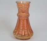 Vaso de vidro, Carnival glass, década 1940, medida 23 x 12 cm.