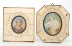 Duas pinturas em miniatura, moldura de placas de marfim (1 com perda de matéria ), medida 13 x 12 cm. e 14 x 12 cm. Europa, século XIX.