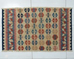 Kilim persa medindo 0,70 x 1,12 = 78 m² (No estado)