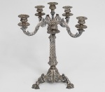 Candelabro em metal espessurado a prata para 6 velas, modelo estilo Louis Philippe, século XIX, altura 46 x 30 cm.