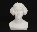 RODOLFO BERNARDELLI (Guadalajara, México 1852 - RJ 1931) - Busto feminino em cerâmica branca, medida 47 X 28 cm. Ass. na peça. e localizado Rio. Numerada: 6/02.
