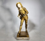 EUTROPE BOURET (Paris 1933 - 1906) - "Fígaro".  Escultura em bronze dourado e detalhes em marfim. Medindo 39 x 13 x 13 cm. Ass. Bouret na peça.