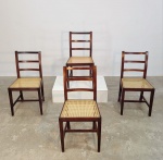 Autor desconhecido - Set de quatro belíssimas cadeiras, executadas em madeira jacarandá, com assento