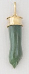 Figa em jade encastoada em ouro 18 K - med. 4,5 cm