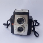 Colecionismo Fotografia, Câmera Starflex Brownie, anos 60 com alça, vide fotos