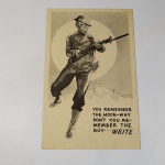MILITARIA - ANTIGO CARTÃO POSTAL AMERICANO representado por um Soldado no Campo de Batalha (You Remember The Moon - Why Don`t you remember the guy). Excelente estado de conservação. Referência: https://www.ebay.ph/itm/404000788709