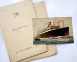 MILITARIA - 06RD -  Interessantíssimo lote de memorabilia do transatlântico S.S. PRESIDENT HARDING, que fazia a rota Estados Unidos - Europa no final da década de 30. Cardápios, postal, lista de passageiros, programa de atrações e até um pequeno caderno de autógrafos com a assinatura do Comandante. 1937. O S.S. PRESIDENT HARDING foi usado como transporte de tropas durante a Segunda Guerra Mundial e foi bombardeado pela Luftwaffe em 14 maio de 1940 na Bélgica, causando grande destruição em sua estrutura e sua aposentadoria.