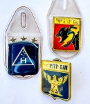 MILITARIA - 07RD - Lote com 3 distintivos esmaltados da Força Aérea Brasileira.