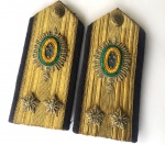 MILITARIA R69 - BELÍSSIMO PAR DE DRAGOMAS / PLATINAS BORDADAS DE GENERAL de DUAS ESTRELAS - Exército Brasileiro.