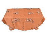 Linda toalha de mesa em linho na cor laranja com bordado floral, 150 x 320 cm. Em bom estado.