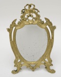 Espelho para toucador em bronze, estilo francês 38 x 26 cm.