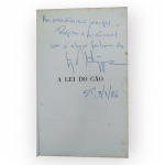 Autografado. A Lei do Cão. Luiz Philippe Florence Borges. 1984.  Independente. Brochura. 14 x 21 cm.