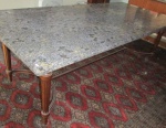 Mesa de jantar estilo inglês  em madeira nobre,  Tampo  de granito . 2,41 x 1,10 x 78  cm   Obs. 1 p