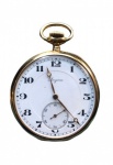 Antigo relógio de bolso da marca Longine em ouro 18K, peso total: 65.6g . Peça encontrasse em cofre