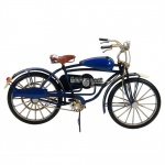 Grande e belíssima peça decorativa em metal representando moto antiga. Medida 18x30cm.
