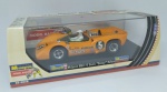 Miniatura Autorama McLaren M6A #5 Denis Denny Hulme  Revell / Monogram model racing -  laranja