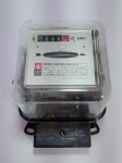 Antigo relógio medidor de energia - Ano: 1966 - Made in Yucoslavia - Estrutura em metal, tampa de acrílico. Não foi testado, conforme fotos. Medida: 17 cm x 14 cm x 12 cm.