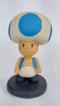 TURMA DO MARIO - Linda escultura em resina representando. -  TOAD - Medida: 11 cm de altura.