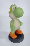 TURMA DO MARIO - Linda escultura em resina representando. -  YOSHI -Medida: 13 cm de altura.