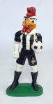 Linda e conservada escultura em gesso maciço, representando o mascote do Atlético Mineiro -  Galo doido -  Medida: 19 cm de altura x 9 cm x 5 cm.