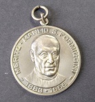 Antiga e Rara Medalha - Mérito Manlio S. Formiggini - Caxambu - 1883/1959 - Efígie  em alto Relevo - Metal - Medida:  43 mm Diâmetro.