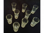 Seis copos em cristal  lapidados para aperitivos, Alt. 12, Diam. 5 cm.