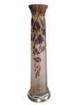 DAUN NANCY FRANÇA 1900 - Importante vaso  afunilado em pasta de vidro art noveau decorada com folhas