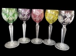 BACCARAT - Excepciona conjunto com 5 taça em cristal francês com toms de diversificado  com fina lap