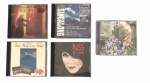 Lote contendo 5 CDs de gêneros musicais distintos, importados e ou não.