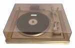 Antiga toca discos PHILIPS stereo record player, funcionamento desconhecido. Mede 14cm altura x 34 x 42cm.