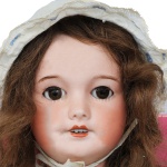 PIERRE-FRANÇOIS JUMEAU (1811-1895) - Belissíma boneca francesa, cabeça de porcelana, corpo de massa,