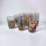 COLECIONISMO - 12 copos em vidro com decoração diversa, coleção Artistas Brasileiros . Med.: 10 cm 