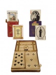 Lote composto por 3 baralhos antigos nas caixas originais, sendo : 1 Patience (108 cartas); 1 Movie Souvenir (52 cartas) e 1 Commercialix (52cartas)