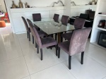 Mesa de jantar com tampo de vidro com oito cadeiras na cor roxa - 2.10 x 1.00 x Alt 0.80 m