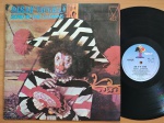 Sarah Vaughan  Send In The Clowns LP 1974 Brasil Soul Jazz Muito bom estado.  LP Gravadora Tapecar 70's. O LP de Sarah Vaughan que mesclou SOUL + JAZZ. Capa e Disco em muito bom  estado.