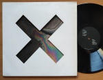 The XX  Coexist LP 2012 IMPORT USA Rock Indie Alternativo Muito Bom Estado.  LP Original Americano  2010's Young Turks Records. Capa em muito bom estado com discretos manchas amareladas e amassos. Disco em muito bom estado.
