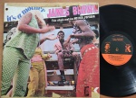 James Brown  It's A Mother LP 1969 IMPORT USA Estado Regular.  LP Original Americano 60s King Records.  Capa em estado REGULAR com fita adesiva nas bordas e manchas. Disco em bom estado Regular com riscos superficiais e médios.