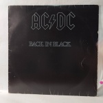 Álbum: Back In Black | Código: 30.145 | Artista(s): AC/DC | Ano: 1980 | Estilo(s): Rock & Roll