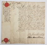 RAINHA DONA MARIA ANNA VICTORIA  (1718-1781) - CONSORTE DE DOM JOSÉ I DE PORTUGAL E REGENTE DO REINO NA OCASIÃO DESSA CARTA  CARTA DIRIGIDA AO REI LOUIS XV DA FRANÇA APRESENTANDO O EMBAIXADOR PORTUGUÊS DESIGNADO PARA A CORTE FRANCESA DOM DANTONIO DE SALDANHA DA GAMA, PRINCIPAL DA SANTA IGREJA PATRIARCHAL DE LISBOA. SELADA COM SELO DE SIGILO EM CERA VERMELHA E DATADA DE 13 DE SETEMBRO DE 1756. EXCERTOS DO TEXTO: MUITO ALTO MUITO PODEROSO E CHRISTIANISSIMO PRINCIPE MEU BOM IRMÃO E PRIMO. HAVENDO ORDENADO EL REY QUE PARTA PARA ESSA CORTE D. ANTONIO DE SALDANHA DA GAMA, PRINICPAL DESTA SANTA IGREJA PATRIARCHAL DE LISBOA COM O CARATER DE SEU EMBAIXADOR: DEVENDO EUAPROVEITAR TODAS AS OCASIÕES QUE SE OFFERECEM DE REITERAR A VOSSA MAGESTADE AS EXPRESSÕES DE ESTIMAÇÃO QUE FAÇO DE SUA REAL PESSOA.ENCARREGO O DITO EMBAIXADOR DE POR ESTA CARTA NAS  REAIS MÃOS DE VOSSA MAGESTADE SIGNIFICANDO COM ELA DE VIVA VOZ TODA ATENÇÃO DESSE MEUS AFETUOSOS SENTIMENTOS E DOS GRANDES DESEJOS QUE TENHO DE COMPRAZER A VOSSA MAGESTADE MUITO ALTO MUITO PODEROSO E CHRISTIANISSIMO PRINCIPE MEU BOM IRMÃO E PRIMO. NOSSO SENHOR HAJA A REAL PESSOA CARA A TODOS OS ESTADOS DE VOSSA MAGESTADE EM SUA SANTA GUARDA. ESCRITA EM BELEM EM 13 DE SETEMBRO DE 1756. BOA IRMA E PRIMA DE VOSSA MAGESTADE ASSINA MARIA ANNA VICTORIA. APENAS 11 MESES APÓS O GRANDE TERREMOTO QUE DESTRUIU A CIDADE DE LISBOA E MATOU SEGUNDO ALGUMAS ESTIMATIVAS 50.000 PESSOAS, DONA MARIA ANNA VICTORIA RAINHA DE PORTUGAL ESCREVE DA REAL BARRACA,  INSTALAÇÕES ONDE SE ACOMODOU A FAMÍLIA REAL EM BELEM APÓS A DESTRUIÇÃO DE SEUS PALÁCIOS AO REI LOUIS XV APRESENTANTO O NOVO EMBAIXADOR PORTUGUÊS. SERIA UM FATO CORRIQUEIRO NÃO FORA A RELAÇÃO ENTRE OS DOIS MONARCAS, DONA MARIA ANNA FOI NOIVA DE LOUIS XV E MUITO CRIANÇA COM SEIS ANOS DE IDADE FOI LEVADA Á FRANÇA ONDE PASSOU A SER CONHECIDA COMO A RAINHA PRINCESA INSTALADA NO PALÁCIO DO LOUVRE. TODAVIA EM 1725 O COMPROMISSO COM A INFANTA ESPANHOLA FOI QUEBRADO E AOS SETE ANOS REGRESSOU A ESPANHA. O MOTIVO FOI O MEDO DE QUE O PAI DE DONA MARIA ANNA VICTORIA, O REI DE ESPANHA, DOM FILIPE V. QUE HAVIA ABDICADO AO TRONO DA ESPANHA EM FAVOR DE SEU FILHO LUIS, PODERIA TER INTERESSE EM ASSUMIR A COROA DA FRANÇA (O FANTASMA DA ANEXAÇÃO DE PORTUGAL RONDOU O TRONO DFRANCÊS) CASO LUIZ X QUE TINHA APENAS 14 ANOS NA ÉPOCA MORRESE SEM DESCENDENTES CONSIDENRADO QUE A  PRINCESA MARIA ANNA A ELE DESTINADA EM MATRIMONIO ERA  AINDA UMA CRIANÇA COM SETE ANOS. A PRINCESA FOI DEVOLVIDA E UM NOVO ARRANJO DE CASAMENTO FOI FEITO COM O PRÍNCIPE DO BRASIL, FUTURO DOM JOSÉ I DE PORTUGAL. ENTRETANTO A FUTURA RAINHA DE PORTUGAL NUNCA PERDOOU A FRANÇA PELA OFENSA  PELO CONTRÁRIO TINHA ENORME MÁGOA CONTRA O PAÍS  COM UMA AVERSÃO PRODIGIOSA E ÓDIO INVENCÍVEL PELA NAÇÃO FRANCESA. ANOS MAIS TARDE QUANDO SUA FILHA MARIA ANA FRANCISCA DE BRAGANÇA FOI CONSIDERADA UMA POTENCIAL NOIVA PARA LUÍS, DELFIM DA FRANÇA, FILHO E HERDEIRO DE LUÍS XV, MARIANA VITÓRIA SE OPÔS VEEMENTE A TAL UNIÃO,18 BEM COMO UMA UNIÃO ENTRE SUA OUTRA FILHA, MARIA DOROTEIA DE BRAGANÇA, COM LUÍS FILIPE II, DUQUE DE ORLEÃES, PRIMO DO REI LUÍS XV.