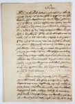 DOM PEDRO I  MORTE DE DOM JOÃO VI E ABDICAÇÃO EM FAVOR DE DONA MARIA DA GLÓRIA  HISTÓRICO PARECER DO MARQUÊS DA VILLA REAL DA PRAIA GRANDE  CAETANO PINTO DE MIRANDA MONTENEGRO ORDENADO POR DOM PEDRO I SOBRE A VIABILIDADE DE SENDO O SUCESSOR DE DOM JOÃO VI EM PORTUGAL GOVERNAR AQUELE  REINO A PARTIR DO IMPÉRIO DO BRASIL. EM 10 DE MARÇO DE 1826 MORRE O REI DOM JOÃO VI NO PALÁCIO DA BEMPOSTA EM LISBOA. HOJE SABEMOS QUE A CAUSA DE SUA MORTE FOI UM  ENVENENAMENTO. REINANDO HÁ APENAS QUATRO ANOS SOBRE O IMPÉRIO DO BRASIL O IMPERADOR DOM PEDRO I VÊ-SE EM UM DILEMA POR SER ELE MESMO O HERDEIRO DO TRONO DE PORTUGAL. SOB SUA ORDEM O MINISTRO DA JUSTIÇA, O MARQUÊS DA VILLA REAL DA PRAIA GRANDE PREPARA UM PARECER SOBRE A VIABILIDADE DE GOVERNAR PORTUGAL A PARTIR DO IMPÉRIO DO BRASIL. EXCERTOS DO TEXTO: SENHOR, MANDA-ME VOSSA MAGESTADE IMPERIAL INTERPOR O MEU PARECER SOBRE A SEGUINTE QUESTÃO: 1. SE OPÕE A INDEPENDÊNCIA DESTE IMPÉRIO SE O IMPERADOR SEJA REI DE PORTUGAL GOVERNANDO-O DO BRASILE FICANDO EXISTINDO COMO EXISTEM DUAS NAÇÕES TOTALMENTE INDEPENDENTES, QUAIS A BRASILEIRA E  A PORTUGUESA? 2. SE A UNIÃO DAS DUAS COROAS NO MESMO SOBERANO É OPOSTA A CONSTITUIÇÃO: 3. SE ELA É ÚTIL: 4. NO CASO DE CONVIR O QUE SE DEVE DETERMINAR A RESPEITO DE SEU GOVERNO: 5. NO CASO DE NÃO CONVIR COMO DEVE SER FEITA A ABDICAÇÃO E EM QUEM. ESTAS QUESTÕES SÃO DA MAIS ALTA POLÍTICA E EXIGEM TALENTOS E CONHECIMENTOS QUE NUNCA TIVE, ACHANDO-SE OS MESMOS QUE REUNI E ADQUIRI MUI APAGADOS COM TRABALHOS, ANOS E COM A LONGA MOLÉTIA DO QUAL AINDA NÃO ESTOU RESTABELECIDO. MAS O MEU DEVER PEDIU  MAIS QUE O MEU AMOR PESSOAL  E A GRANDE BENIGNADE DE VOSSA MAGESTADE IMPERIAL POR MIM TANTAS VEZES EXPERIMENTADA NÃO DEIXARÁ DE RELEVAR OS ERROS DE MINHA OBEDIENCIA. PARECE-ME POIS EM QUANTO A PRIMEIRA E SEGUNDA QUESTÃO QUE A UNIÃO EM NADA OFENDE A INDEPENDÊNCIA DESTE IMPÉRIO NEM A CONSTITUIÇÃO MAS ANTES CONTRIBUIRÁ PARA FIRMAR E CONSOLIDAR UMA E OUTRA COMO UM BALUARTE CONTRA OS ATAQUES VIOLENTOS DA ANARQUIA QUE OS DISCOLOS, INIMIGOS INTERNOS E A REPÚBLICA QUER CERCAM O BRASIL PELO SUL, NORTE, E OESTE, NÃO DEIXARIAM DE FOMENTAR EM TODO TEMPO PARA DESTRUIR O QUE VOCÊ MAGESTADE IMPERIAL TEM FEITO COM TANTO TRABALHO E TANTA GLÓRIA. AS MESMAS REPÚBLICAS CONTRA AS QUAIS ,   NOS MAUS TEMPOS EM QUE VIVEMOS DEVEM SEMPRE FICAR ACAUTELADAS AS MONARQUIAS. ACHANDO-NOS JÁ EM GUERRA COM UMA DELAS OBRIGARIAM TAMBÉM  O BRASIL A ESFORÇOS E SACRIFÍCIOS MUITO GRANDESE TALVEZ SUPERIORES A SUA ATUAL POVOAÇÃO PARA OS CONTEM EM RESPEITO OU REPELIR QUALQUER INJÚRIA PORQUE TEM SUMA DIFICULDADE EM MANDAREM-SE PRONTOS E NECESSÁRIO SOCORROS A PRVINCIAS TÃO DISTANTES NO PRATA, PARAGOAI, GUAPORÉ, MADEIRA, MAMORÉ, RIO NEGRO E AMAZONAS, CAPTANDO SÓ ESTA RAZÃO FIAVA QUE OS VERDADEIROS BRASILEIROS QUE AMAM SUA PÁTRIA FOLGASSEM EM  SER AUSPICIADOS PELOS PORTUGUESES SEUS IRMÃOS SEM OFENSA ALGUMA A INDEPENDÊNCIA NACIONAL E CONSEQUENTEMENTE SEM OFENSA A HONRA DA CONSTITUIÇÃO, A QUAL SOMENTE PROIBE NO ARTIGO 1.  PARAGRAFO 1 OS LAÇOS DE UNIÃO E FEDERAÇÃO OPOSTOS A MESMA INDEPENDÊNCIA. O IMPERADOR DO BRASIL E REI DE PORTUGAL HÁ DE SER MAIS RESPEITADO NO ANTIGO E NOVO MUNDO.DO QUE SE FAZ ESSES AUGUSTOS TÍTULOS DO QUE CADA UM POR SI E SEPARADOS UM DO OUTRO. E DESTE MAIOR RESPEITO A CONSEQUÊNCIA É A MAIOR TRANQUILIDADE DOS POVOS, O MAIOR DESENVOLVIMENTO DO COMÉRCIO, INDÚSTRIA E ARTES O MAIOR PROGRESSO DA AGRICULTURA A QUAL DEVE  SER O MAIOR EMPREGO DOS BRAÇOS BRASILEIROS. A TERCEIRA QUESTÃO A UTILIDADE DA REFERIDA UNIÃO PODE JÁ SER CONSIDERADA EM DIVERSAS RELAÇÕES E EU DISSE NO PARÁGRAFO ANTERIORMENTE  QUE ELA CONVINHA A SEGURANÇA INTERNA E EXTERNA E PARA OBTEREM A VANTAGEM QUE RENDERÃO DA PAZ E TRANQUILIDADE DOS POVOS OS INTERESSES COMERCIAIS ENTRE AS DUAS NAÇÕES TAMBÉM SERÃO MELHOR SEGURADOS SENDO REGIDOS COM IGUALDADE PELA MESMA MÃO E NA MESMA BALANÇA. E EM NOSSA POVOAÇAO CONVIRÁ TANTO AO BRASIL COMO AO IRMÃO QUE TEM A MESMA ORIGEM ,LINGUAGEM , RELIGIÃO, LEIS E COSTUMES. CHEGO PORTANTO A QUARTA QUESTÃO SE VOSSA MAGESTADE DEVE ASSUMIR O TITULO DE REI DE PORTUGAL, COISA LEGAL COMO LEGITIMO HERDEIRO E SUCESSOR DE SEU AUGUSTO PAI CONCEDENDO UMA ANISTIA GERAL, NOMEANDO UMA NOVA REGÊNCIA OU CONSERVANDO A MESMA COM AMPLOS PODERES QUE PONHAM OS SEUS NOVOS SÚDITOS NA MENOR DEPENDÊNCIA POSSÍVEL DE RECORRER AO RIO DE JANEIRO PARA O EXPEDIENTE DOS NEGÓCIOS E DANDO AOS PORTUGUESES UMA CARTA CONSTITUCIONAL SEMELHANTE A DO BRASILA QUAL VIRÁ A SER COMO HUM CENTRO DE UNIÃO DOS DIVERSOS PARTIDOS QUE TANTO TEM DILACERADO AQUELE REINO. MAIS QUISERA DIZER MAS AS MINHAS DORES REUMÁTICAS E DIÁRIO PADECIMENTO, NÃO ME DEIXAM ESCREVERE POR ISSO ACRESCENTAREI UNICAMENTEQUE A ABDICAÇÃO MENCIONADA NO ÚLTIMO ARTIGO SERIA NÃO SÓ INTEMPESTIVA MAS ATÉ PREJUDICIAL AO BRASIL, PRIVANDO-O DAS VANTAGENS ACIMA APRESENTADAS. SE PORÉM COM O PASSAR DOS TEMPOS, E INCERTEZA E VOLUBILIDADE DE OPINIÕES POLITICAS SE MANIFESTAR UMA GERAL REPUGNANCIA E DESCONTENTAMENTO DOS PORTUGUESES POR TEREM O SEU SOBERANO EM TAMANHA DISTÂNCIA E DE OS PRINCIPAIS GABINETES DA EUROPA APOIARAM ESTE DESCONTENTAMENTO NESTE CASO SERIA NECESSÁRIA UMA ABDICAÇÃO PARA NÃO EXPOR O IMPÉRIO A UMA GUERRA TÃO DESASTROSA DEVERÁ A MEU VER PASSSAR AQUELA COROA A UM FILHO PRÍNCIPE, COM QUE DEUS HÁ DE ABENÇOAR AINDA MAIS O LEITO IMPERIAL, E NA FALTA DESTE A SERENÍSSIMA SENHORA DONA MARIA DA GLÓRIA. A ABDICAÇÃO AO PRÍNCIPE IMPERIAL (DOM PEDRO II GRIFO MEU) PARACE-ME QUE SERIA MUITO DESAGRADÁVEL AOS BRASILEIROS E QUE OS PORIA EM DESCONFIANÇA DE FUTUROS ACONTECIMENTOSCONTRÁRIOS A SUA INDEPENDÊNCIA. VILLA REAL DA PRAIA GRANDE EM 28 DE ABRIL DE 1826. SEMPRE AOS AUGUSTOS PÉS DE VOSS MAGESTADE IMPERIAL.. POUCO MAIS DE NOVE MESES DEPOIS O VELHO MARQUÊS FALECEU, ESSE DEVE TER SIDO UM DE SEUS ÚLTIMOS TRABALHOS A BEM DO IMPERARADOR E DO BRASIL. DOM PEDRO I TERMINOU POR SEGUIR O CONSELHO DO EXPERIENTE JURISTA MAS ACIMA DE TUDO HOMEM DE VISÃO E ABDICOU DA COROA EM FAVOR DA PRINCESA DONA MARIA DA GLÓRIA SUA FILHA. O TEMPO MOSTROU QUE ELA FOI UMA GRANDE MONARCA EM PORTUGAL.
