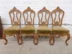 4 cadeiras em espaldar alto com encosto torneado em madeira nobre,assento forrado em veludo - 119 cm