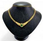 Belíssimo colar em ouro amarelo 18 k com esmeralda oval aprox. 3 ct  e diamantes aprox. 1 ct Peso. 35,5 gr  Med. 40 cm